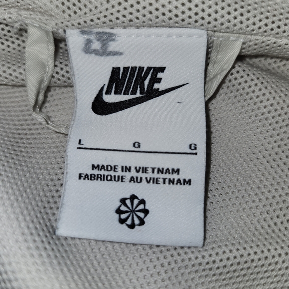 Nike Windrunner Jacket - Picture 10 of 13